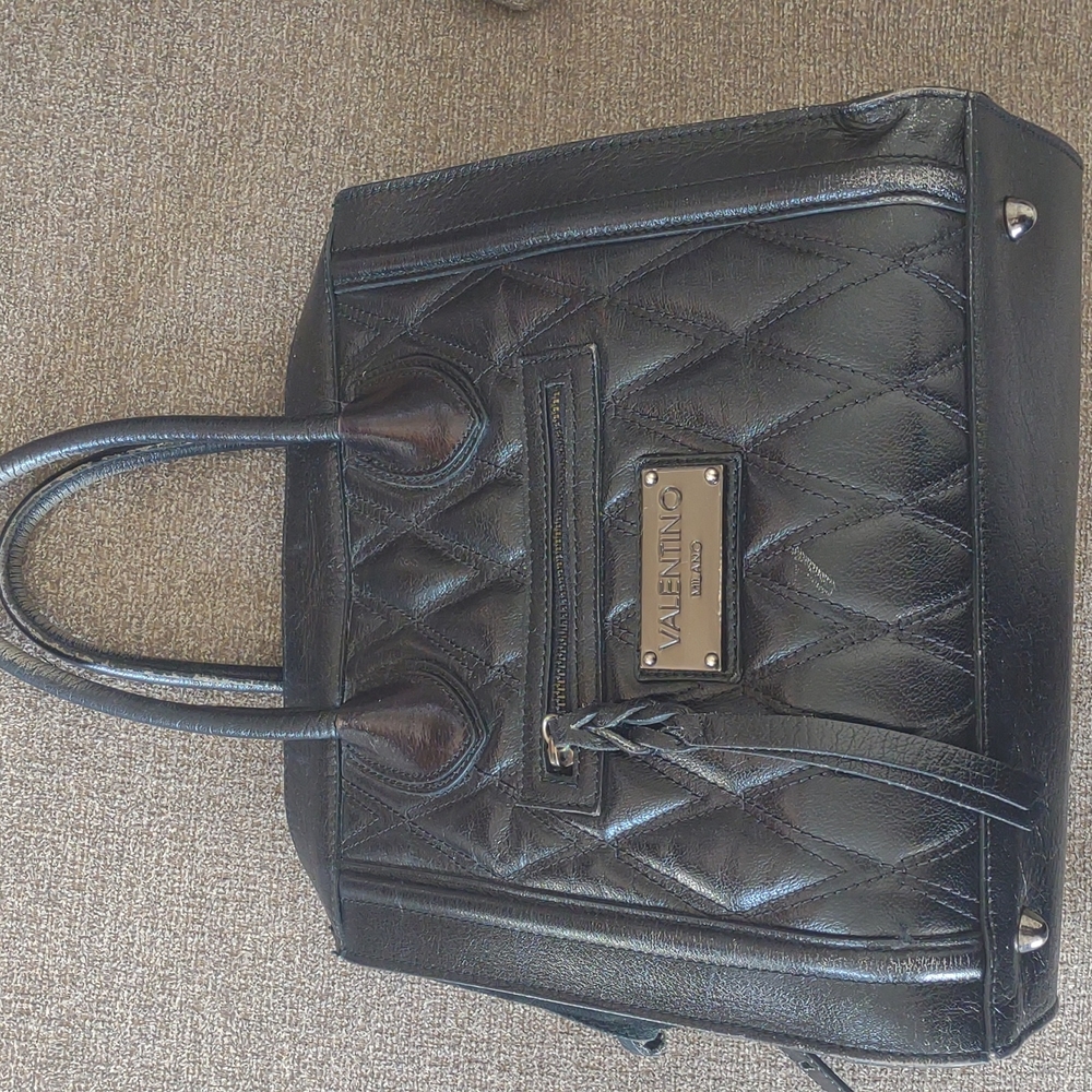 Valentino Leather large purse, beautiful bag! Original tags. Suede sides & inner - Picture 6 of 17